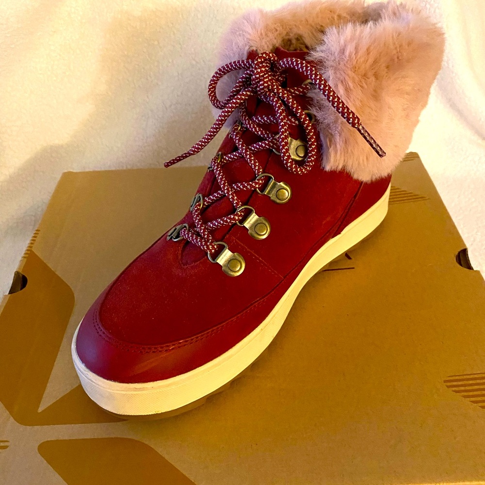 Women's Koolaburra by Ugg Dark Pink Fur-Lined Boots